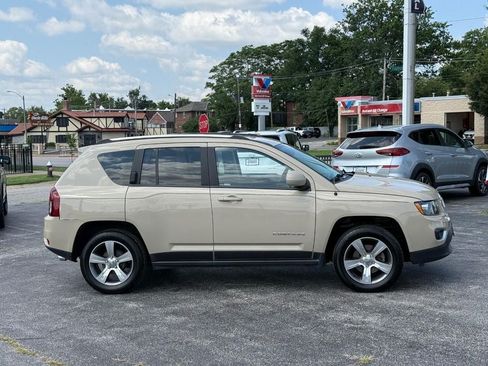 Used 2017 Jeep Compass High Altitude FWD image 5