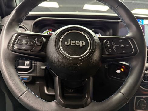 Used 2024 Jeep Wrangler Unlimited Rubicon 4xe w/ Convenience Group AWD/4WD image 22