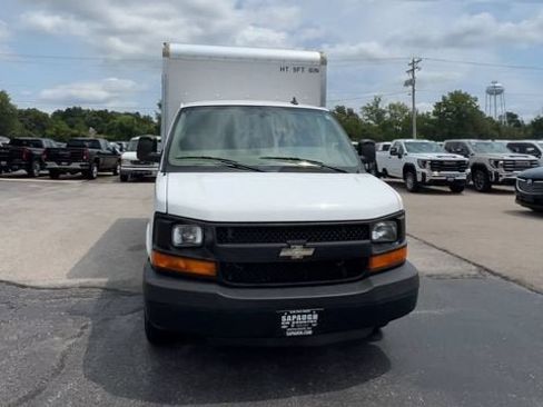 Used 2016 Chevrolet Express 3500 RWD image 3