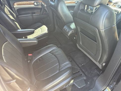 Used 2010 Buick Enclave CXL w/ Trailering Provision Package AWD/4WD image 16