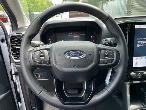 Used 2026 Ford Ranger XLT w/ Black Appearance Package AWD/4WD image 14