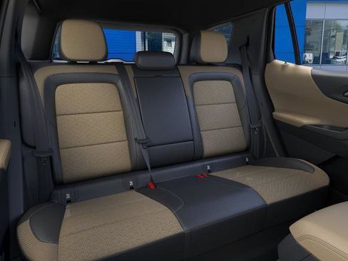 New 2026 Chevrolet Equinox ACTIV w/ Safety and Technology Package AWD/4WD image 17