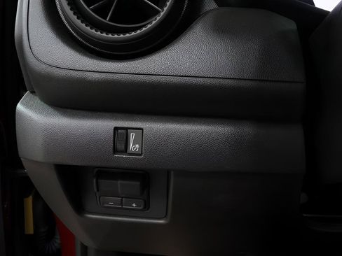 Used 2024 Chevrolet Colorado Trail Boss w/ Technology Package AWD/4WD image 18