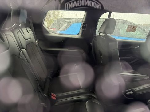 Used 2025 Jeep Grand Cherokee L Altitude image 6