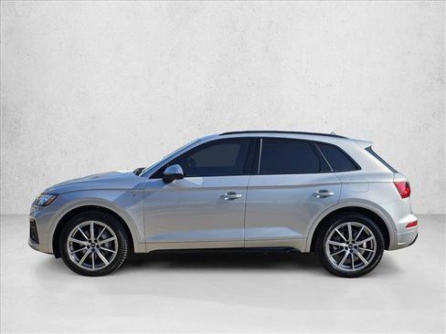 Certified 2023 Audi Q5 e Prestige w/ Prestige Package image 8
