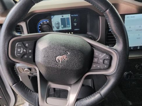 Used 2022 Ford Bronco Outer Banks AWD/4WD image 12