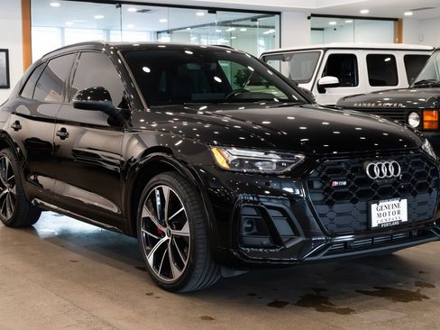 Used 2021 Audi SQ5 Premium Plus w/ Premium Plus Package AWD/4WD image 3