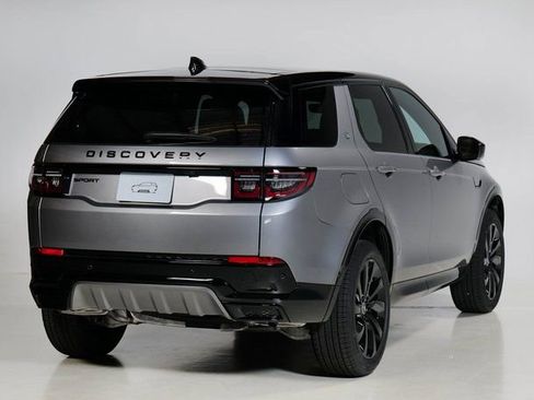 Used 2025 Land Rover Discovery Sport Dynamic SE image 2