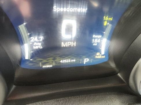Used 2021 Jeep Wrangler Unlimited Sahara w/ Cold Weather Group AWD/4WD image 22