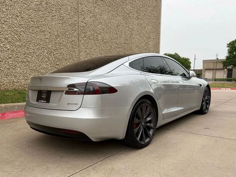 Used 2016 Tesla Model S P100D image 5