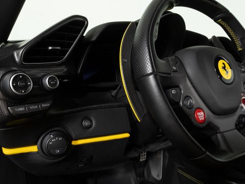 Used 2019 Ferrari 488 Pista Coupe RWD image 35