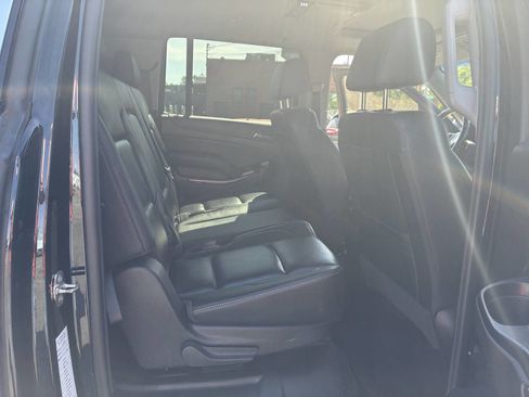 Used 2019 GMC Yukon XL SLT w/ Open Road Package image 13