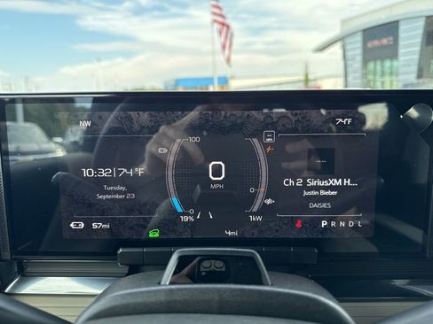 New 2026 GMC Hummer EV SUV image 25