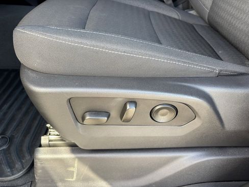 Used 2025 GMC Sierra 1500 Elevation image 19