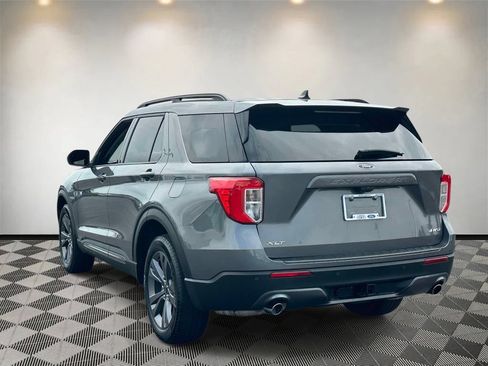 Certified 2024 Ford Explorer XLT w/ Equipment Group 202A AWD/4WD image 5