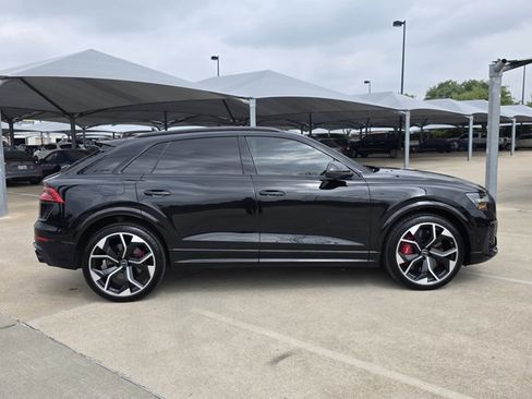 Used 2022 Audi RS Q8 w/ Carbon Optic Package AWD/4WD image 4