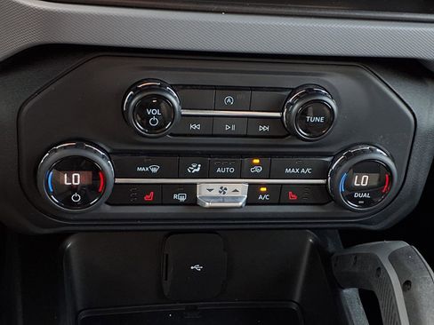 Used 2023 Ford Bronco Big Bend image 17