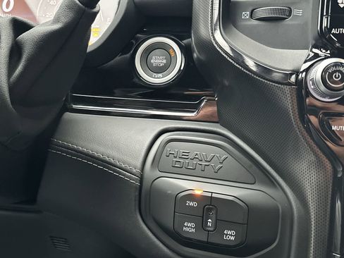 New 2026 RAM 2500 Limited image 28