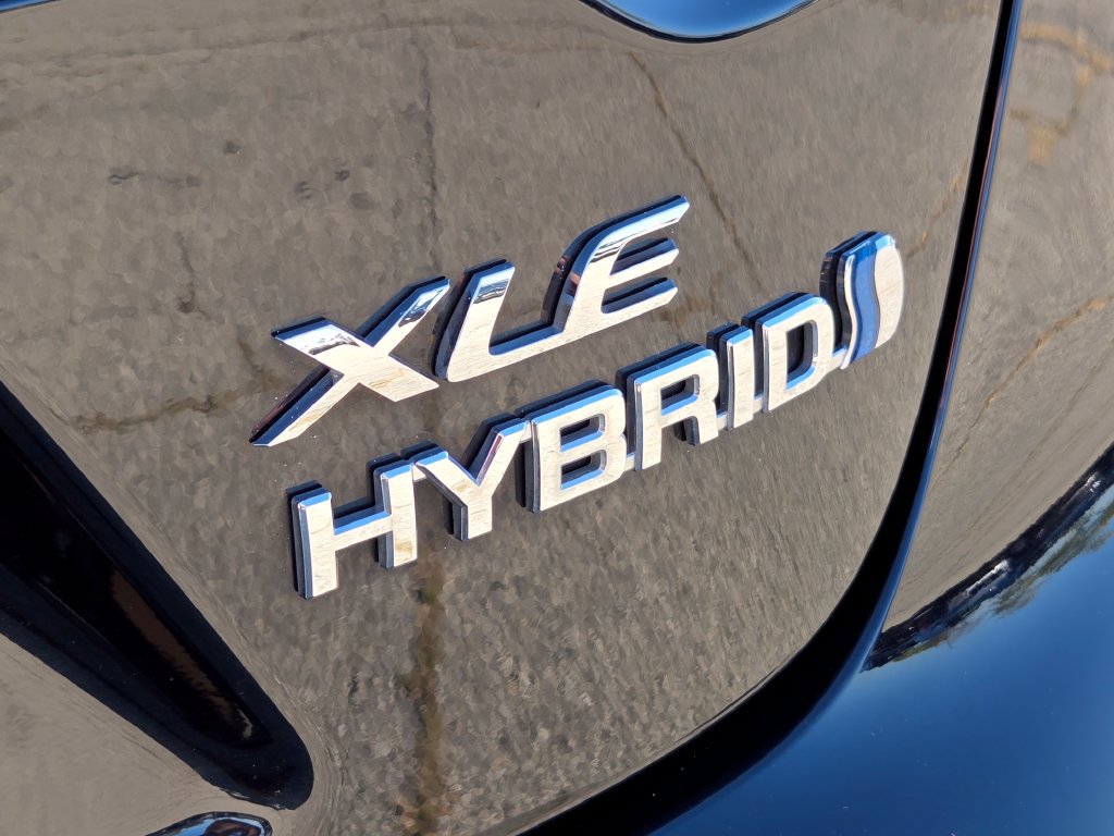 Used 2023 Toyota Corolla XLE FWD image 18