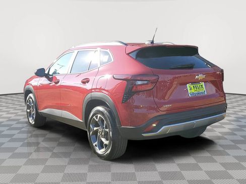New 2026 Chevrolet Trax LT image 4