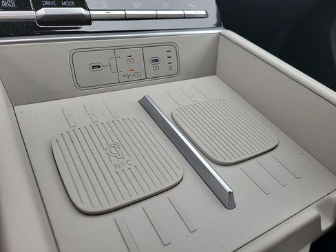 Used 2025 Hyundai Santa Fe SEL image 33