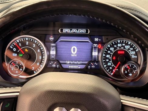 Used 2020 RAM 1500 Laramie w/ Off Road Group image 19