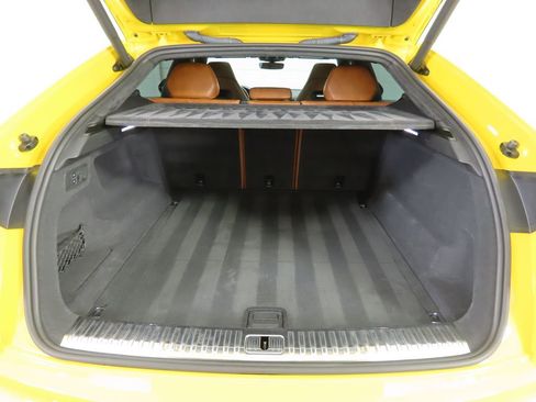 Used 2019 Lamborghini Urus image 28