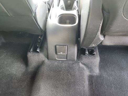 Used 2019 Chevrolet Trax LT w/ LT Convenience Package AWD/4WD image 21