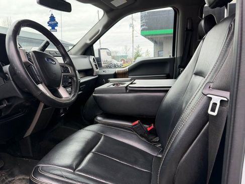 Used 2018 Ford F150 Lariat image 15