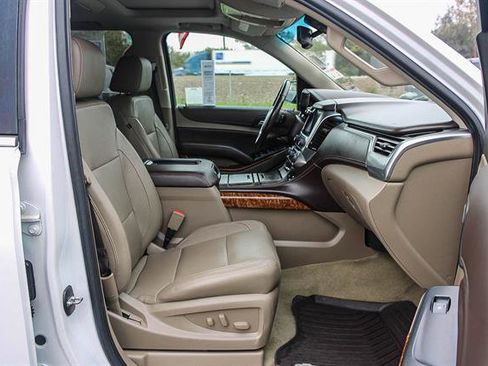 Used 2017 Chevrolet Tahoe Premier image 16