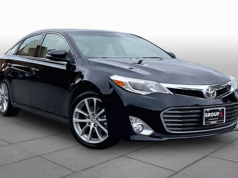 Used 2014 Toyota Avalon XLE Touring FWD image 3
