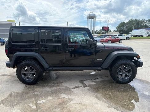 Used 2017 Jeep Wrangler Unlimited Rubicon AWD/4WD image 5