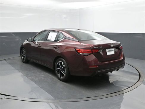 Certified 2024 Nissan Sentra SV image 5