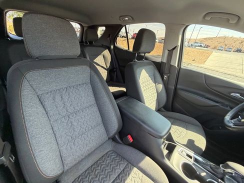 Certified 2024 Chevrolet Equinox LT FWD image 14