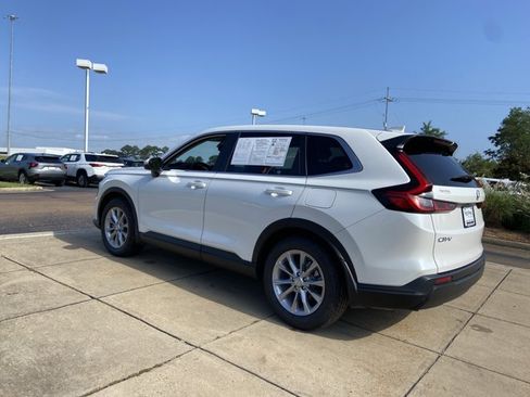 Used 2025 Honda CR-V EX image 8