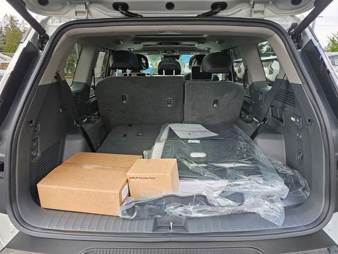 New 2026 Kia EV9 Wind image 12