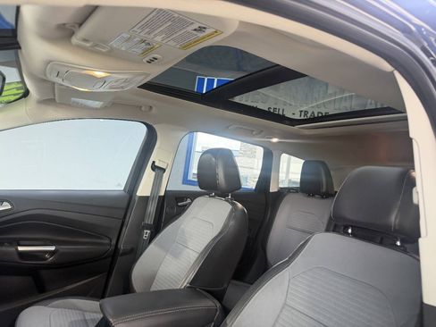 Used 2017 Ford Escape Titanium w/ Canadian Touring Package AWD/4WD image 16