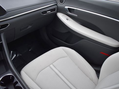 Used 2022 Hyundai Sonata SEL FWD image 18