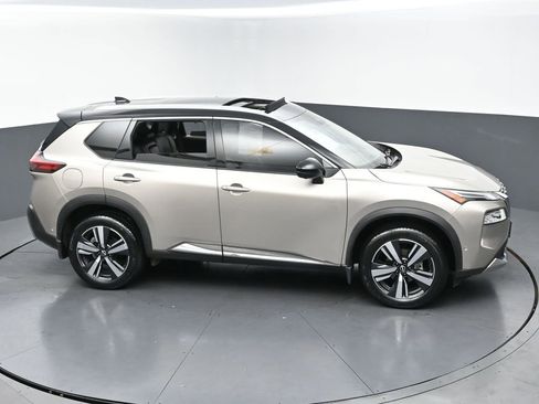 Used 2022 Nissan Rogue Platinum w/ Head-Up Display Package image 42