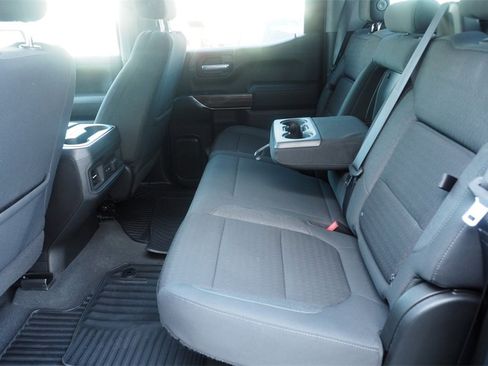 Used 2021 Chevrolet Silverado 1500 RST image 19