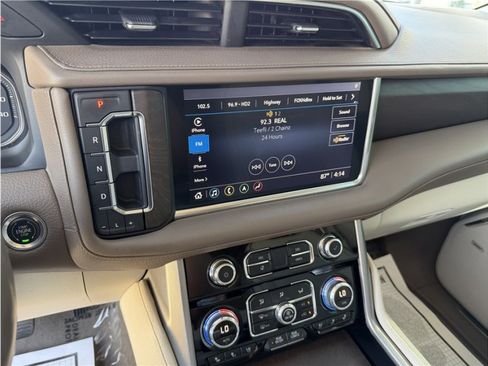 Used 2021 GMC Yukon Denali w/ Denali Premium Package AWD/4WD image 56