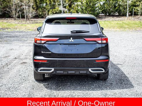 Used 2022 Mitsubishi Outlander SE FWD image 6
