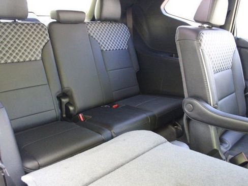 Used 2024 GMC Acadia Denali w/ Super Cruise Package AWD/4WD image 21