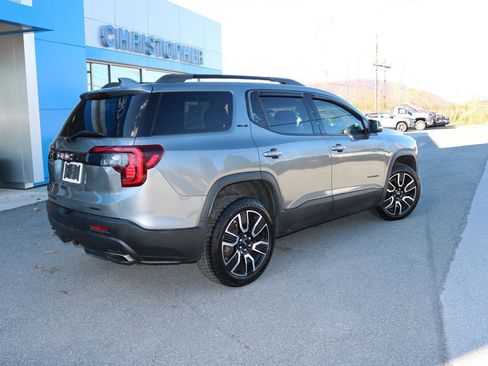 Used 2021 GMC Acadia SLE w/ Driver Convenience Package image 3