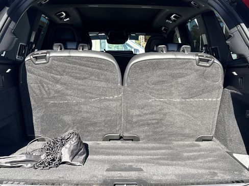 Used 2022 Volvo XC90 T8 R-Design w/ Advanced Package image 34