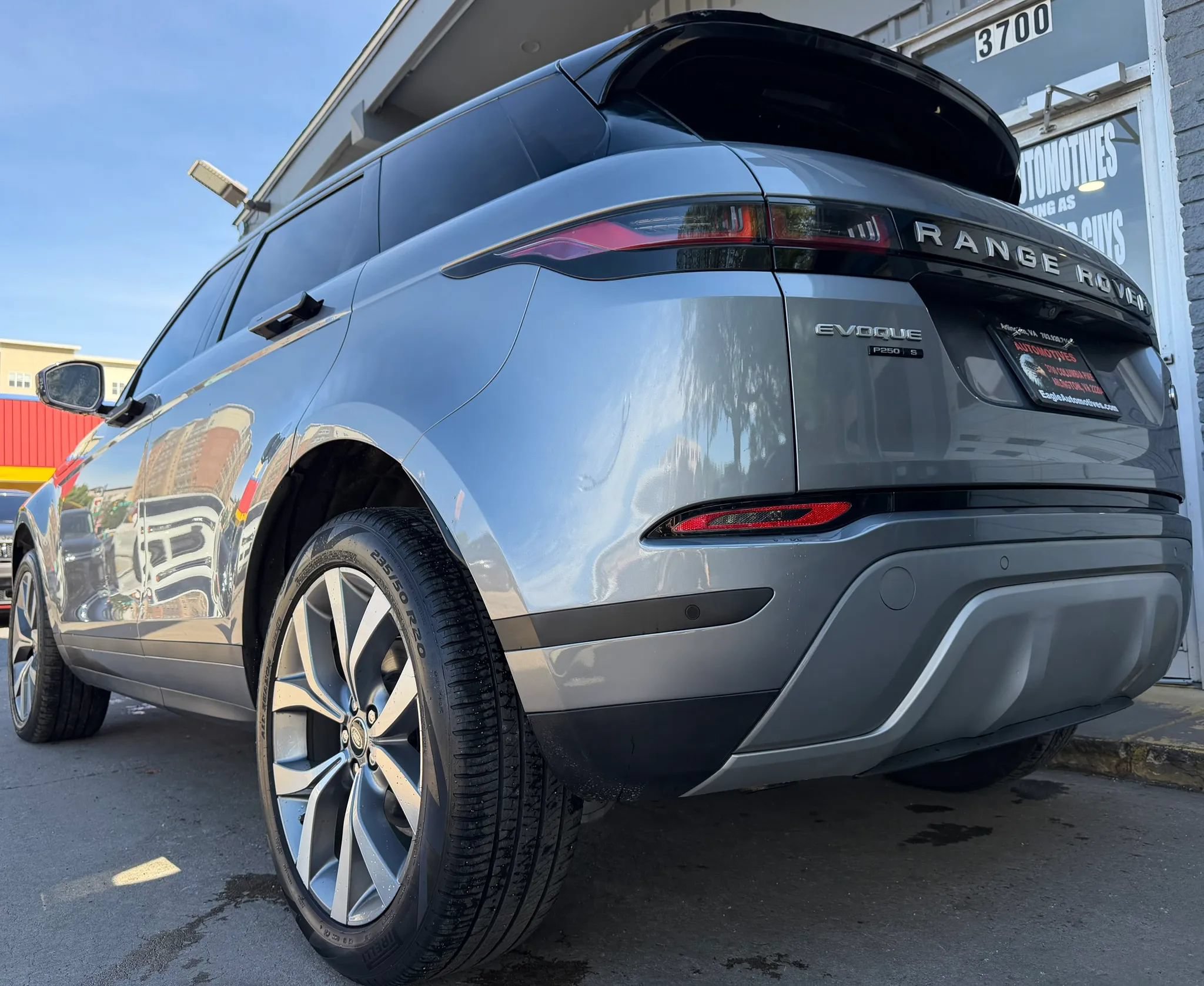 Used 2020 Land Rover Range Rover Evoque S AWD/4WD image 5