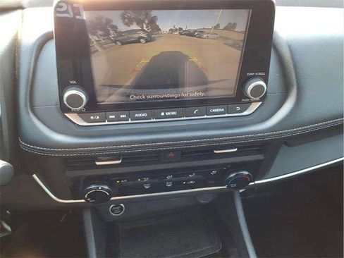 Certified 2023 Nissan Rogue S image 16