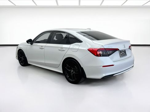 Used 2023 Honda Civic Sport image 6