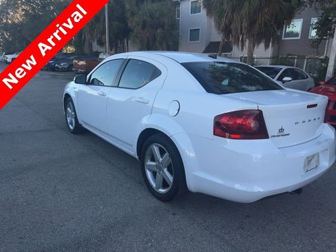 Used 2012 Dodge Avenger SXT image 14