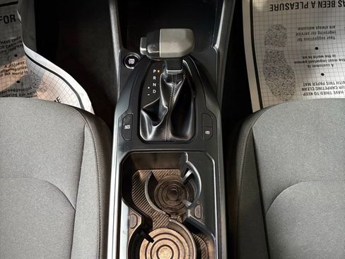 Used 2025 Kia K4 LXS image 36